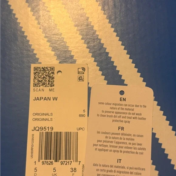 Adidas Japan Sneaker in White, Cream, and Blue - size 6.5 - Picture 8 of 8